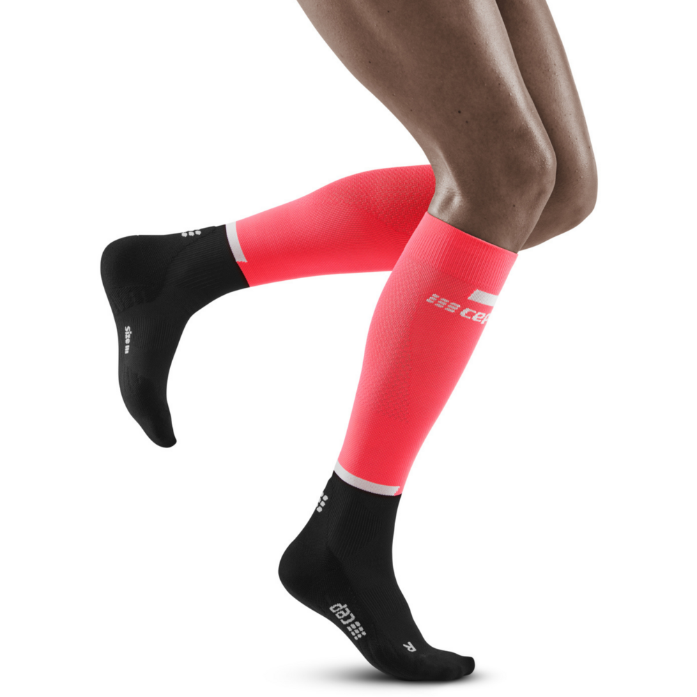 Run+ Reflective Compression Socks – Extreme Fit