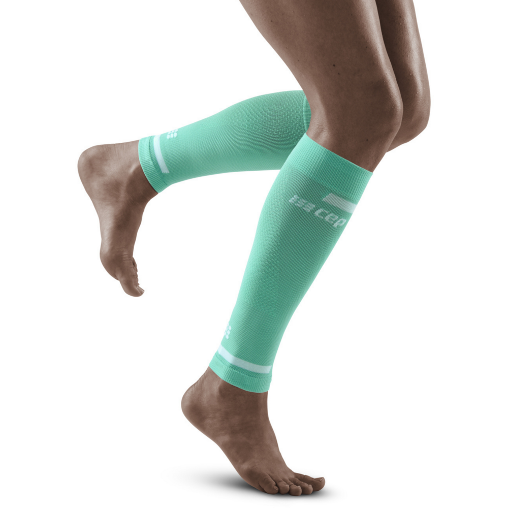 CEP THE RUN COMPRESSION REFLECTIVE CALF SLEEVES - MADE IN GERMANY - Leg  sleeves - light rose/light pink - Zalando.de
