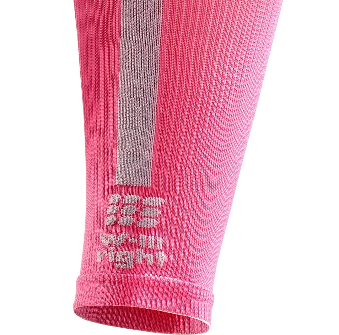 CEP THE RUN COMPRESSION REFLECTIVE CALF SLEEVES - MADE IN GERMANY - Leg  sleeves - light rose/light pink - Zalando.de