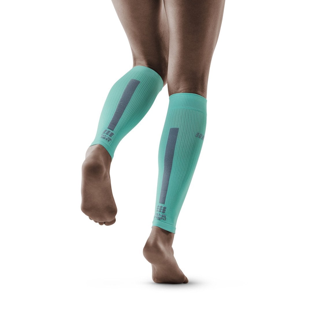 CEP - CEP Compression Calf Sleeves 3.0 provide an athletic compression  profile from ankle to calf. Increasing circulation with stabilizing  compression on the calf helps to relieve shin splints, prevent cramping, and